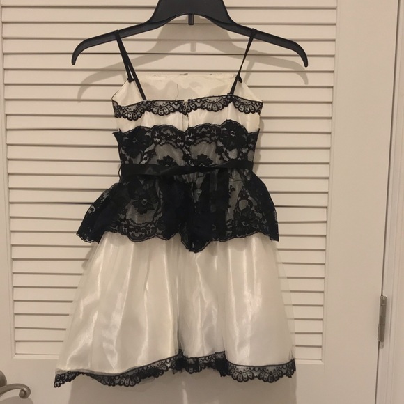 Girls Jessica McClintock dress - Picture 8 of 8